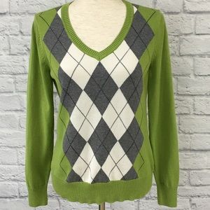 St. John’s Bay vneck argyle sweater, pear green, M